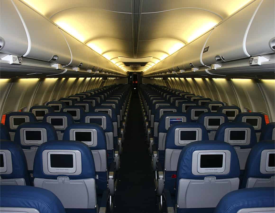 Airplane Seat Switch Etiquette & Survey Data — Can You (and Should You) Change Seats With Someone Else on a Flight? (2025) - The Vacationer