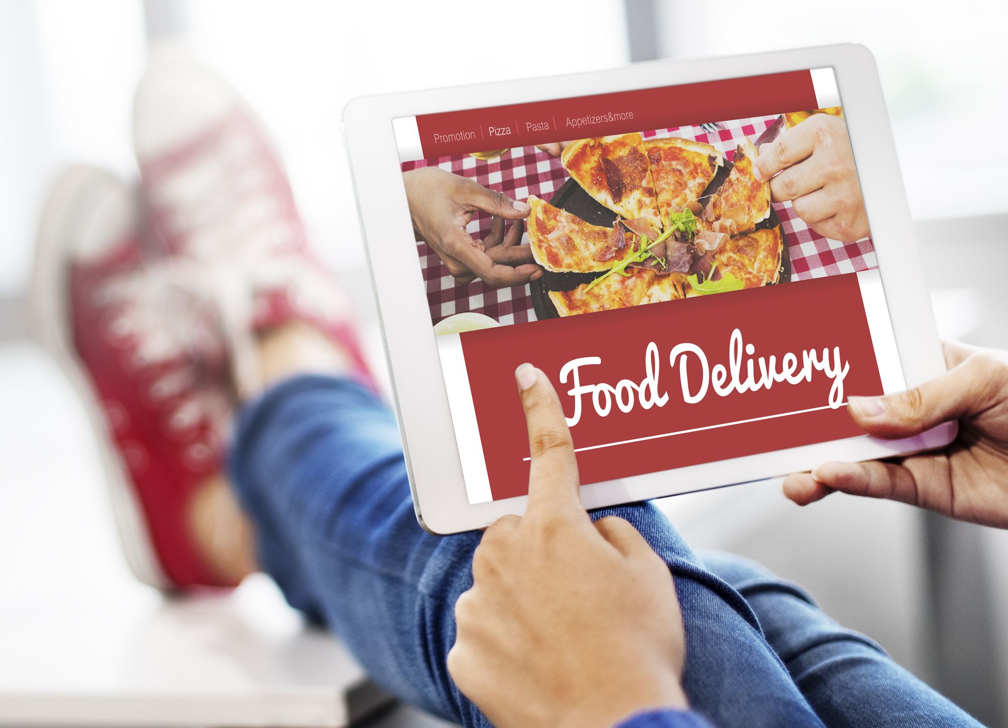 Caviar Class Action Alleges Delivery App Withholds Funds