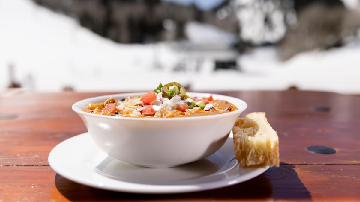 Deer Valley marks record number of ski runs with discounted lift tickets, $2 chili - TownLift, Park City News
