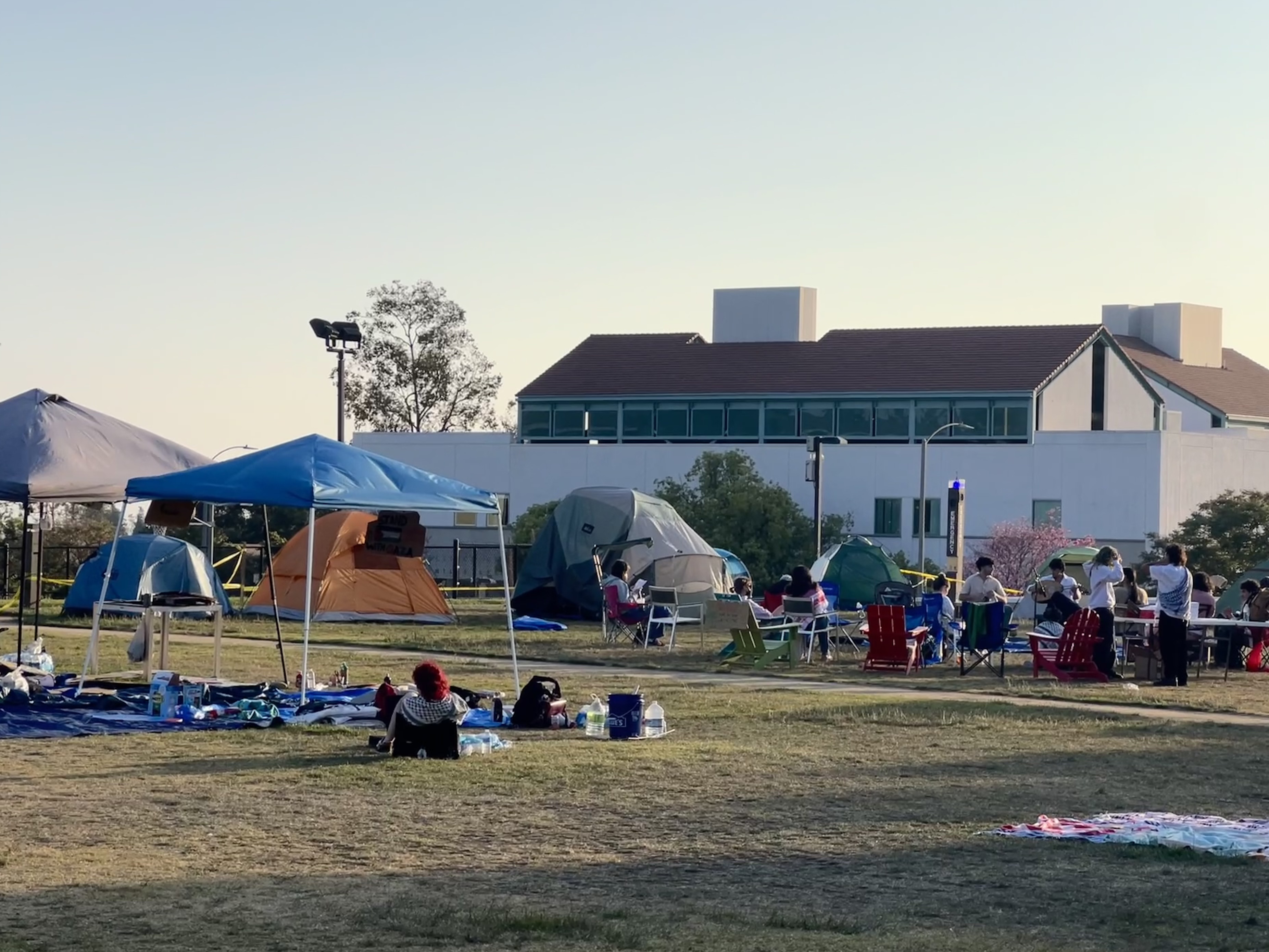 Pitzer College announces disclosure of holdings in military and weapons manufacturers; students continue Gaza solidarity encampment - The Student Life