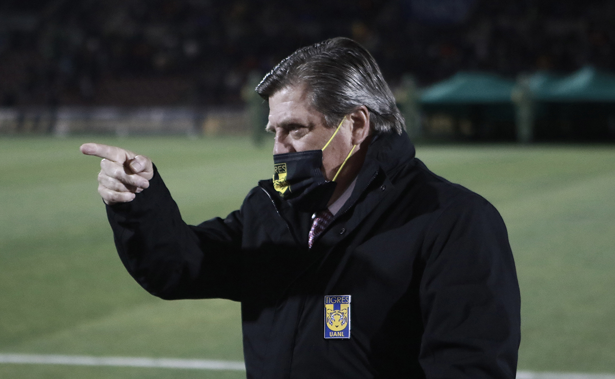 Tigres y América son iguales según Miguel Herrera