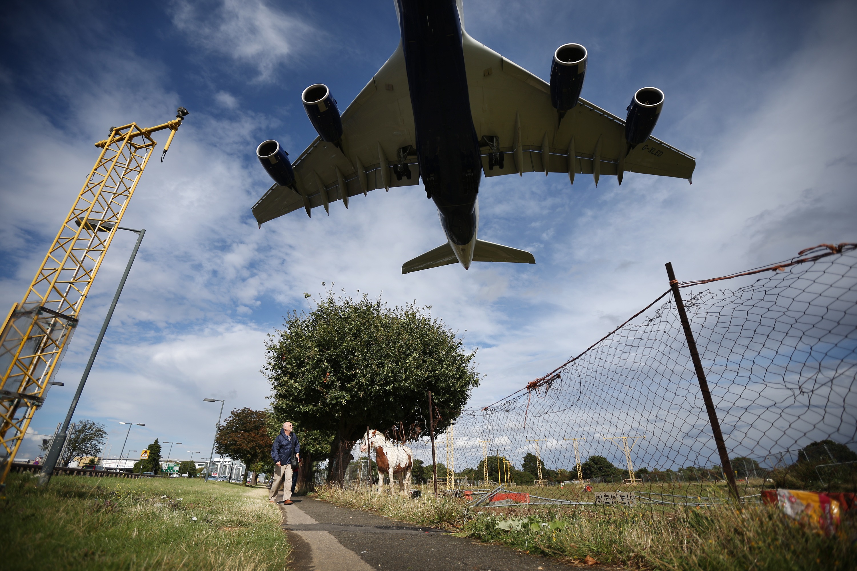 Heathrow third runway could leave 1.6m people with ‘constant noise’ - Unearthed