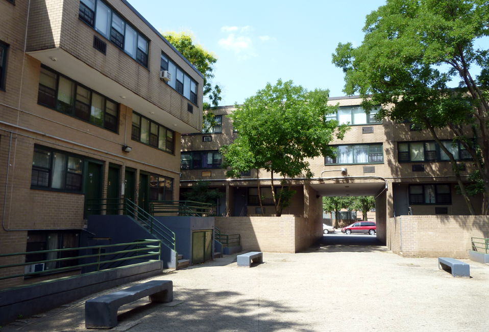 Low-Rise, High-Density Housing: A Contemporary View of Marcus Garvey Park Village - Urban Omnibus