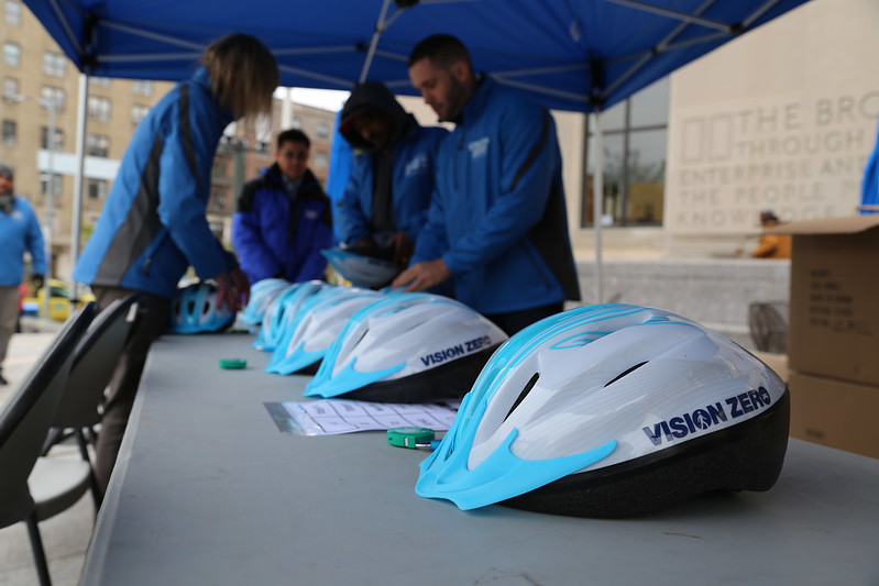 The Forgotten Other Good Reason for Repealing Seattle’s Bike-Helmet Law — Streetsblog USA