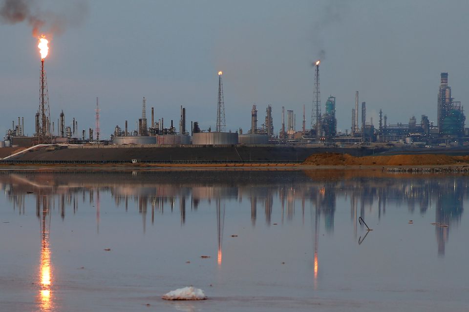 Venezuela Struggles to Uplift Oil Output Amid Operational Disruptions - Venezuelanalysis