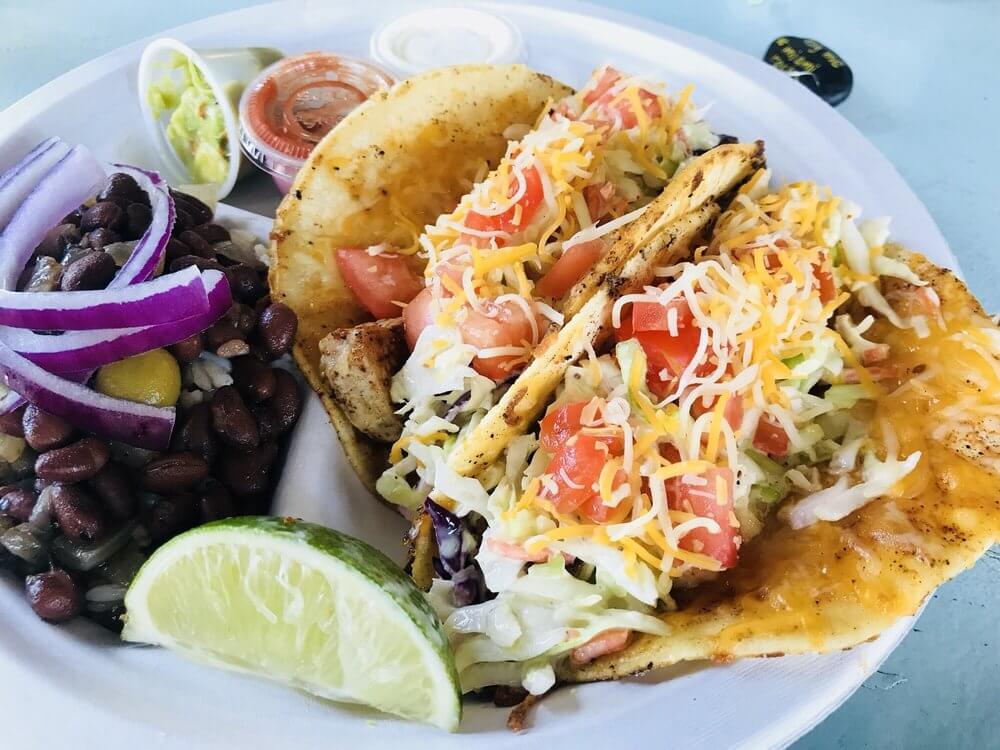 15 Best Restaurants in the Florida Keys that Even the Locals Love