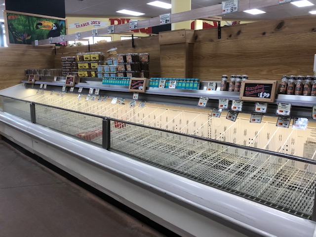 Grocery workers added to state’s essential persons list - VTDigger