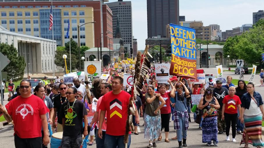Tar Sands Resistance march draws thousands in Midwest | Waging Nonviolence