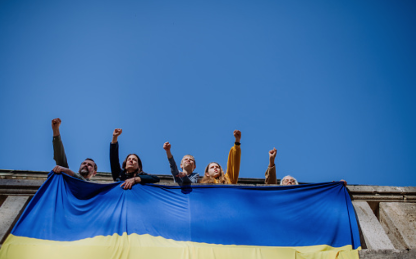 How Ukrainians are building online networks for resistance and mutual aid | Waging Nonviolence