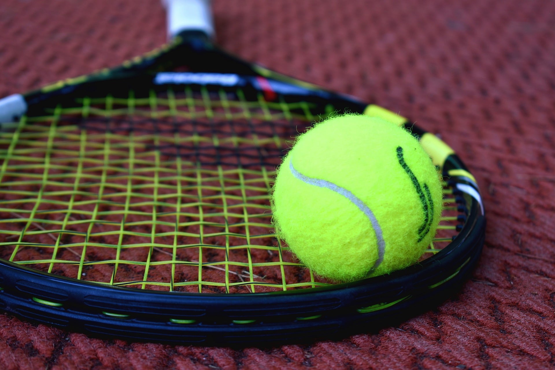 People Are Still Playing Tennis—One Sport That Seems to Work for Social Distancing - Washingtonian