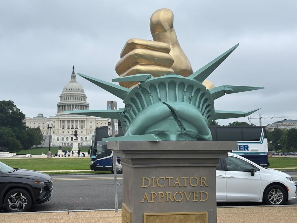 Another Mysterious Anti-Trump Statue Has Appeared on the National Mall - Washingtonian
