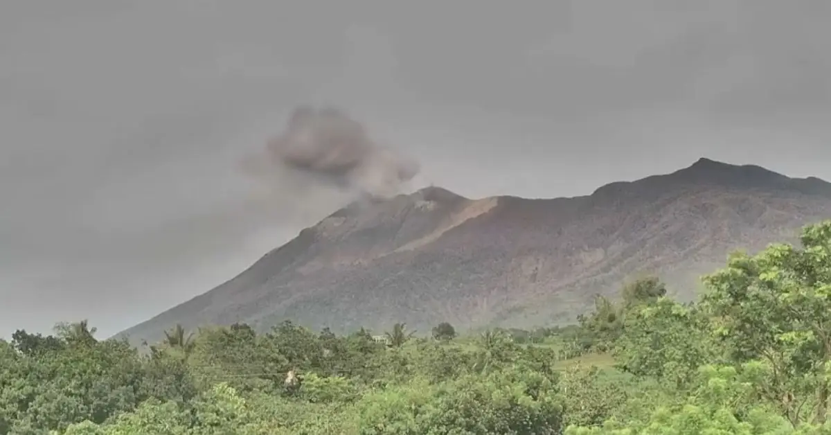 Kanlaon volcano emits over 3 244 tonnes of sulfur dioxide amid ongoing increased unrest, Philippines - The Watchers