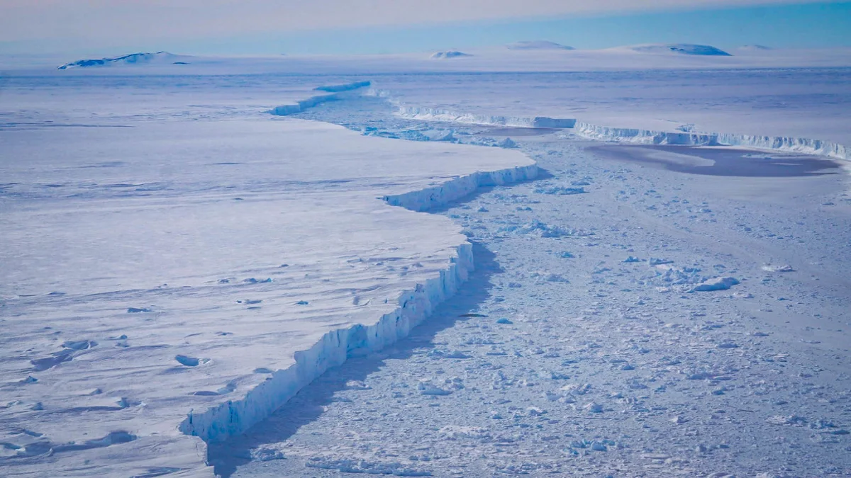 New findings reveal recent mass gain amid long-term ice loss in Antarctica - The Watchers