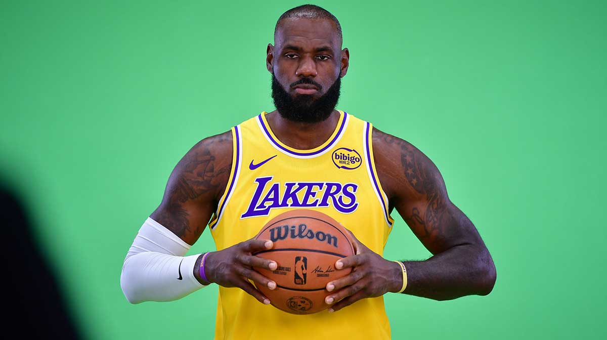 Lakers news: LeBron James confirmed to miss LA's first preseason game with glute injury