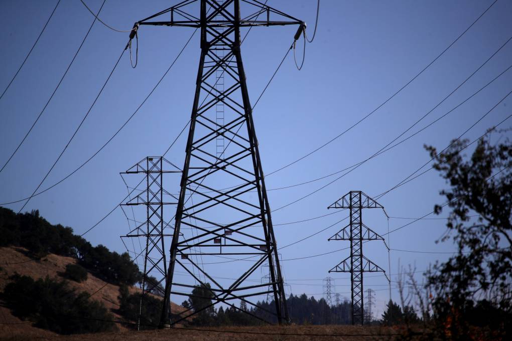 Apagones de PG&E en el Área de la Bahía: Qué hacer si se queda sin luz | KQED