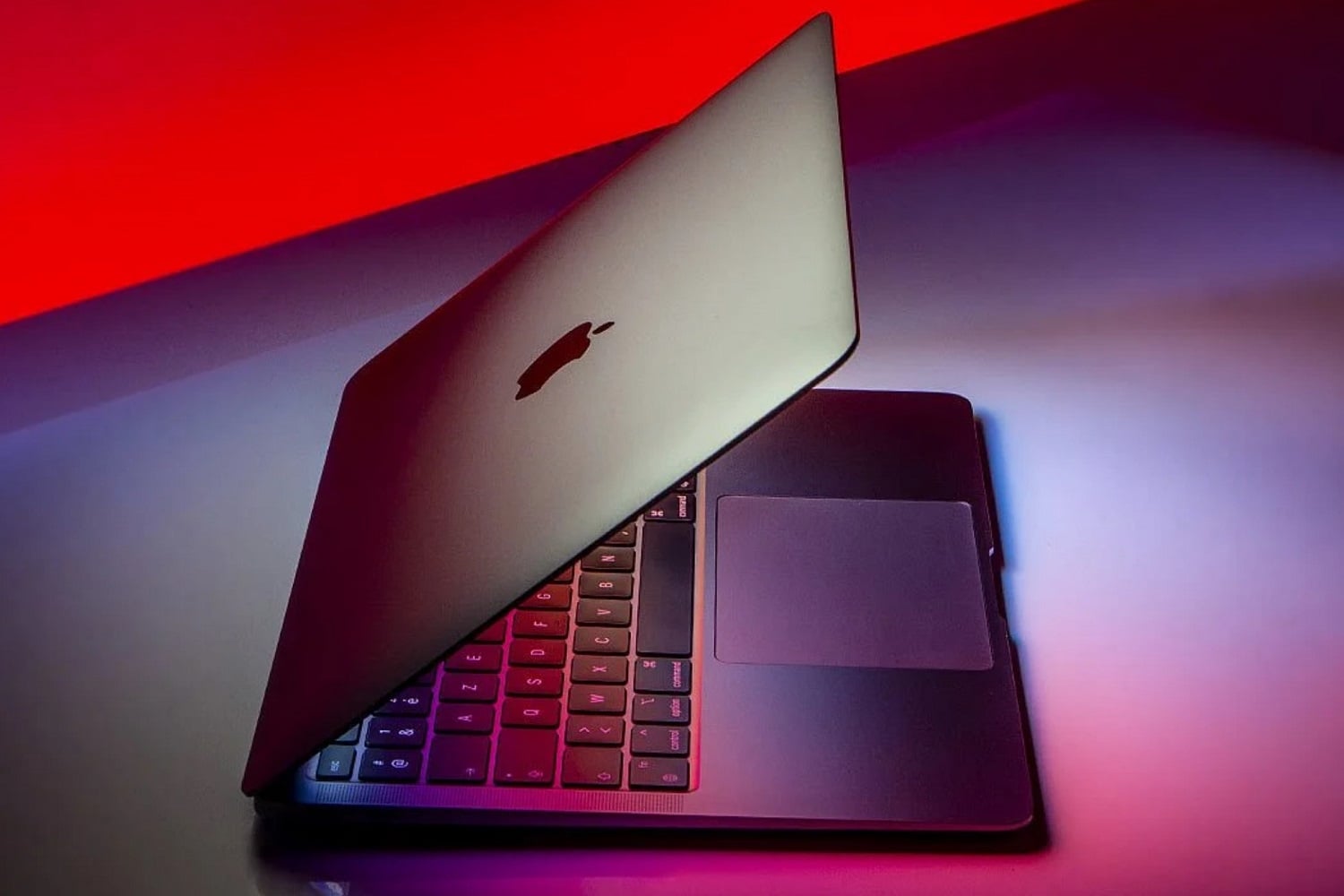 Couleurs, prix, design : on fait le point sur le futur MacBook pas cher
