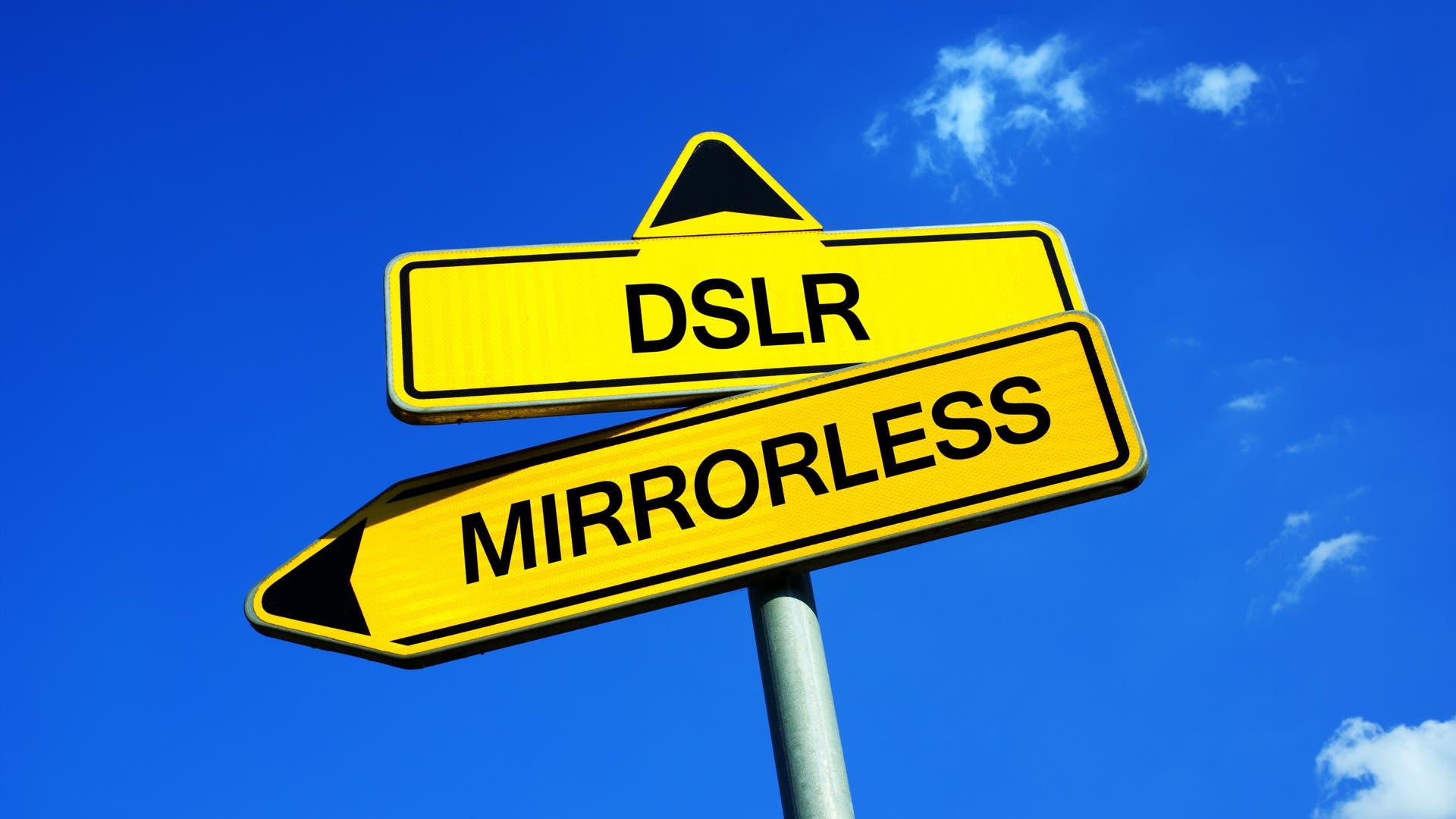 Mirrorless vs DSLR Cameras (2026) : Which is Best for You? - 42West