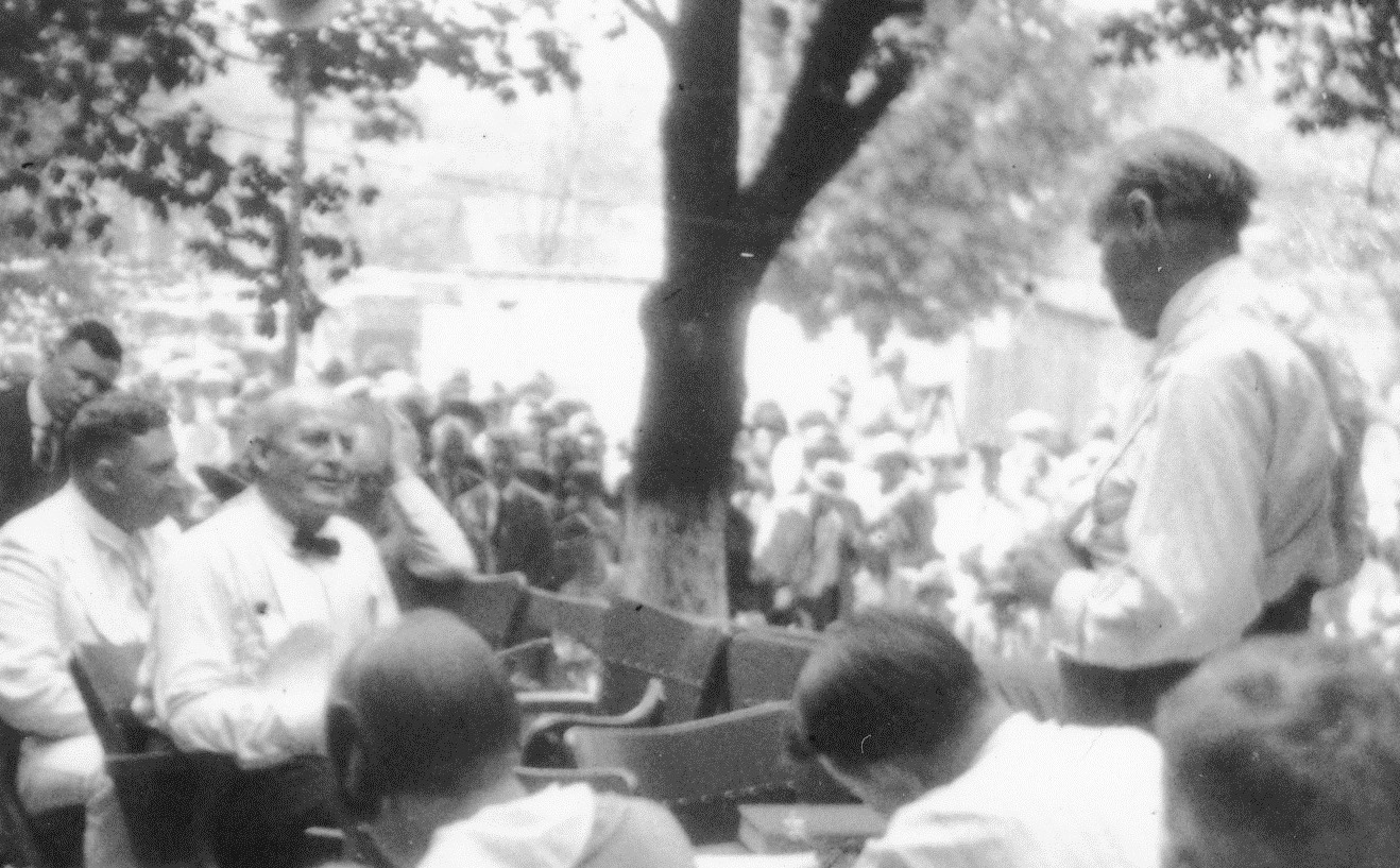 Review: The ‘Scopes Monkey Trial’ and church-state tensions - America Magazine