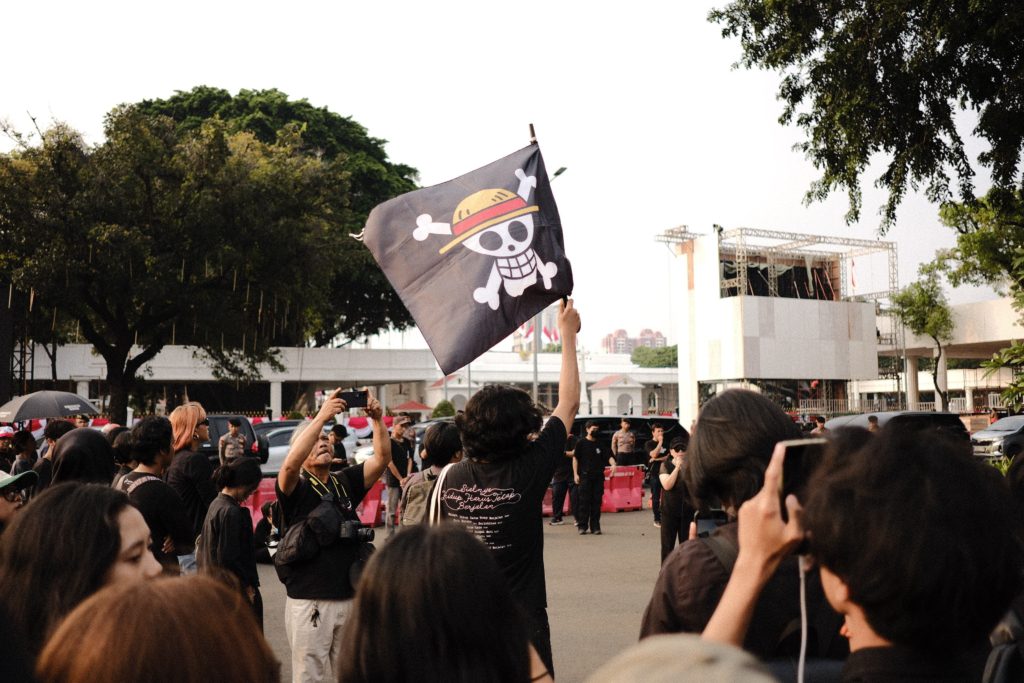 Indonesia: Stop crackdown on One Piece anime flag ahead of Independence Day • Amnesty International Indonesia