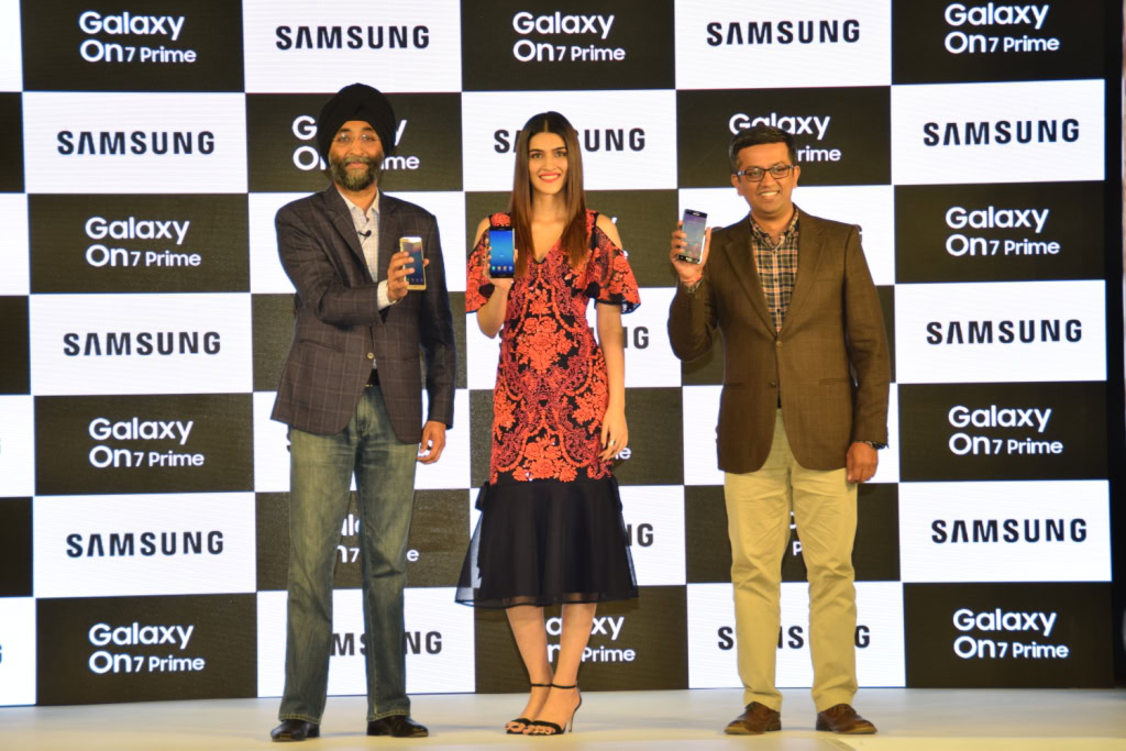 Analytics firm says Xiaomi is #1 phone vendor in India, Samsung disagrees
