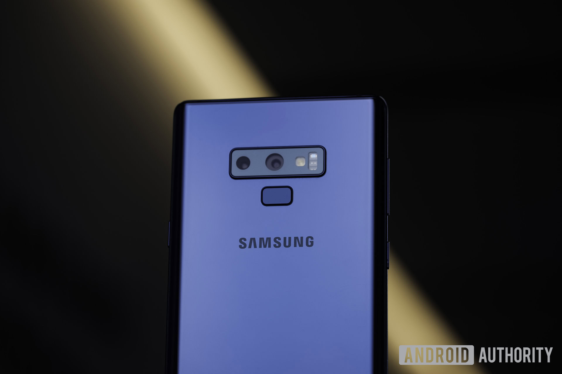 Samsung Galaxy S10 may house Infinity-O display and three rear cameras