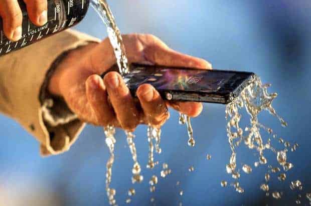 Sony's CEO Confirms Xperia Z Will Be Available in the US Soon