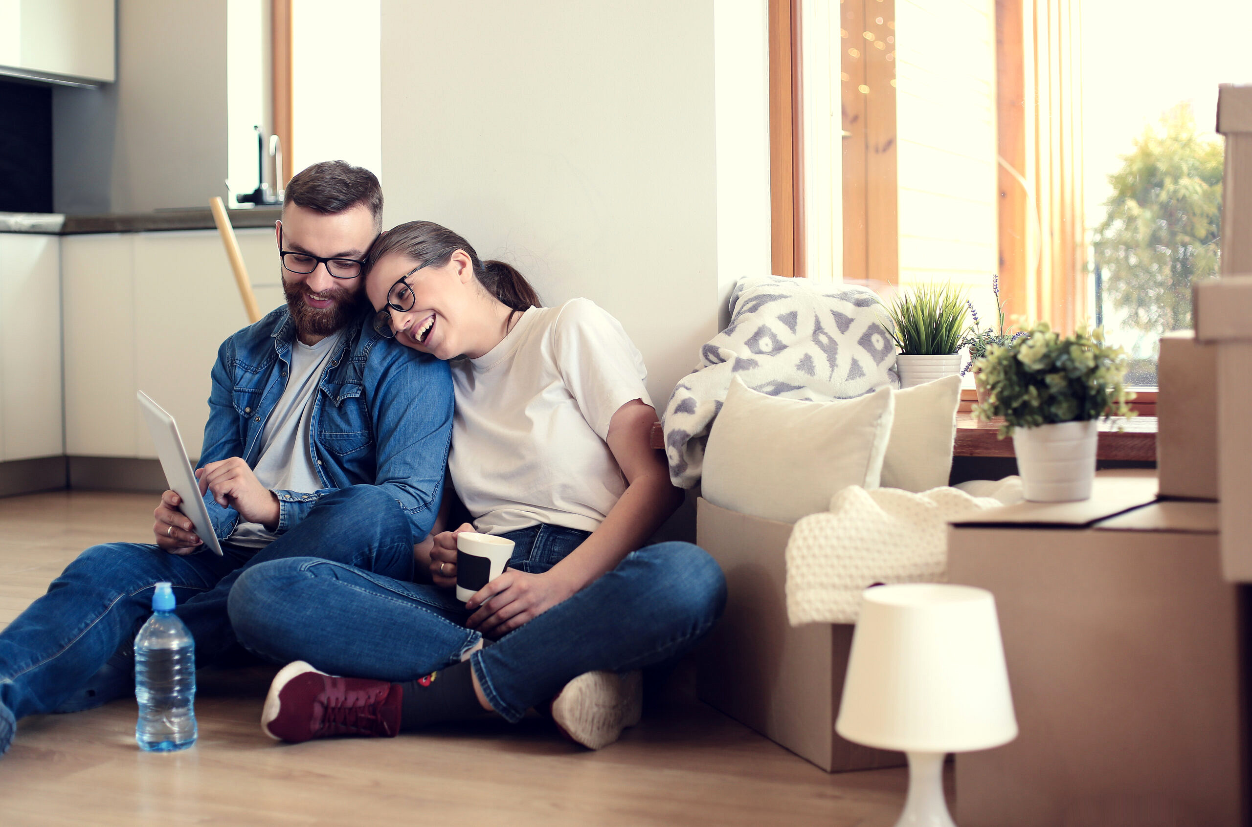 Cohabitating Couples: Tips for the Move-In | ApartmentGuide.com