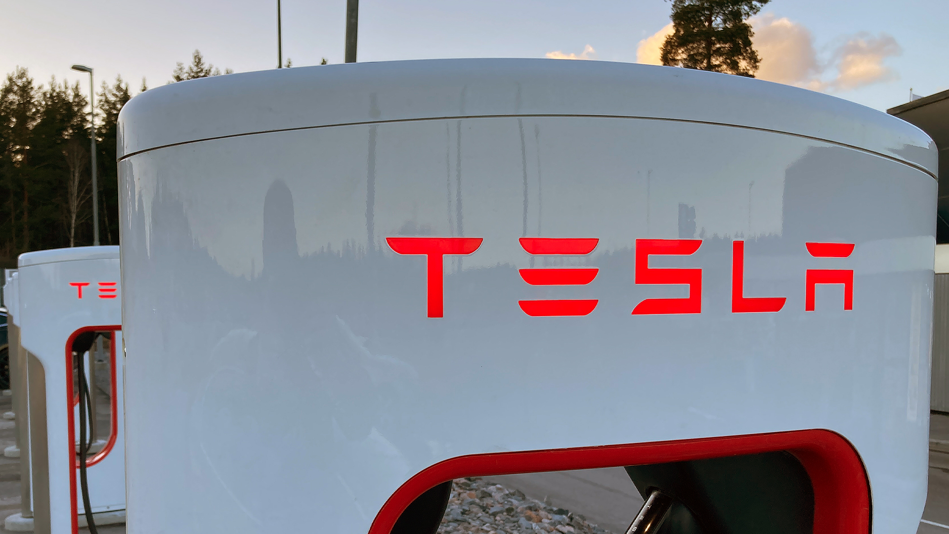 Tesla diesel laddstation