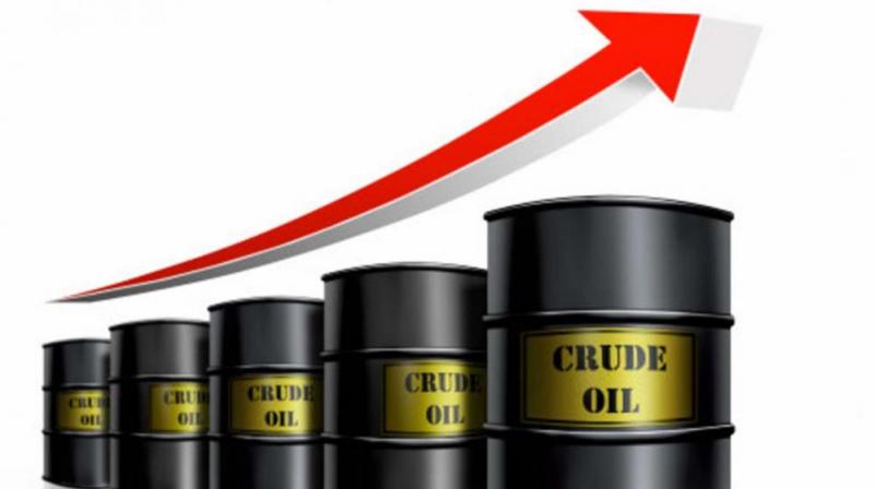 Oil Prices Surge After US-Iran Tensions and Hormuz Closure Threat