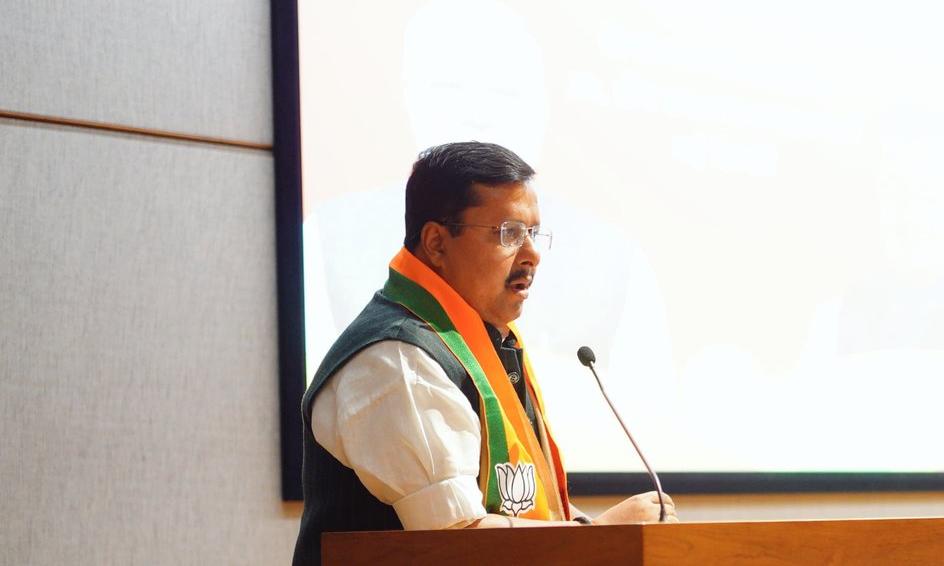New BJP Chief Reviews Poll Plan for 5 State Polls
