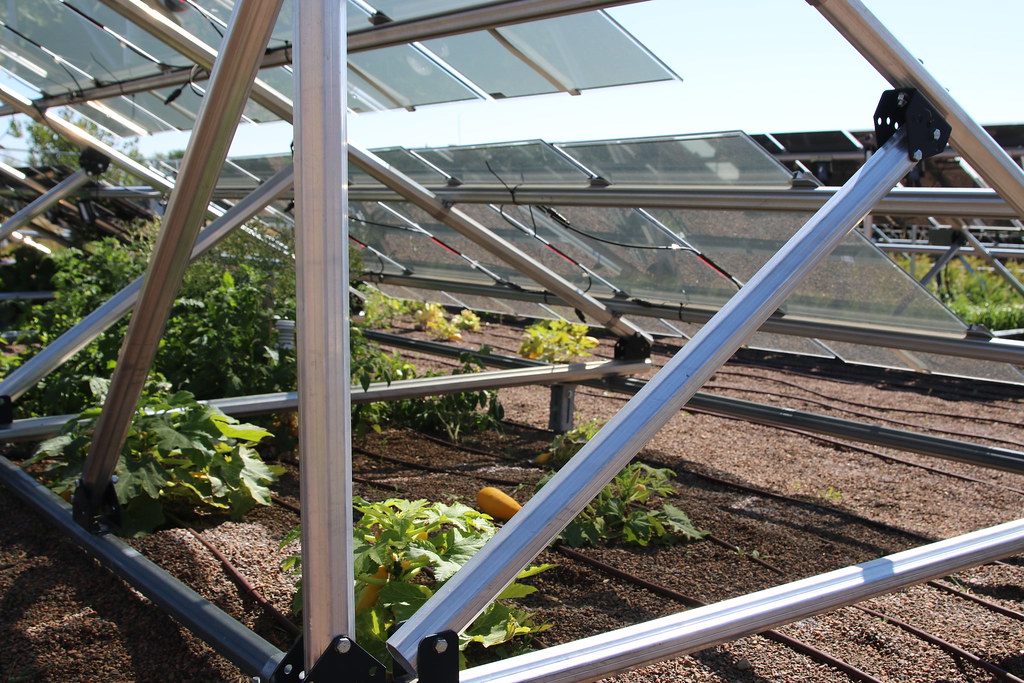 Launching the IRA’s Greenhouse Gas Reduction Fund could lessen the energy burden for low-income communities - Atlantic Council