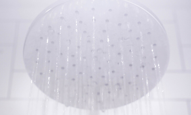 10 Surprising Hot Bath and Shower Benefits