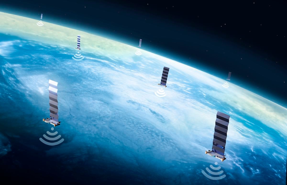 Lebanese Gov't Finalizing Agreement With Starlink In Case Of "Emergency Situation" » Beirut.com