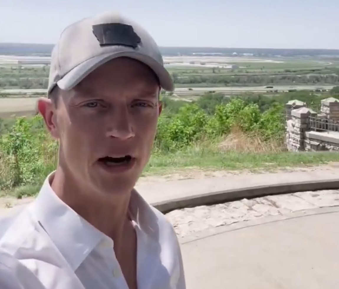 Iowans can't afford to run a fence-sitting Democrat - Bleeding Heartland