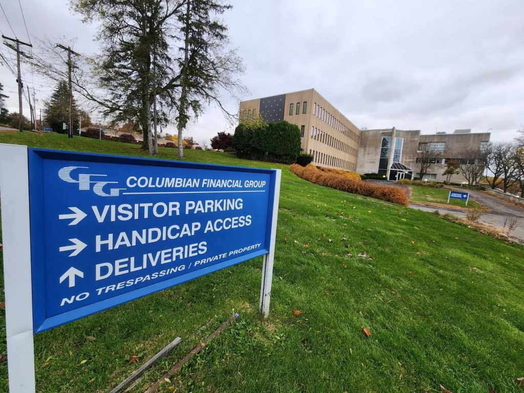 University purchases abandoned building complex on Vestal Parkway for $5.5 million - Pipe Dream