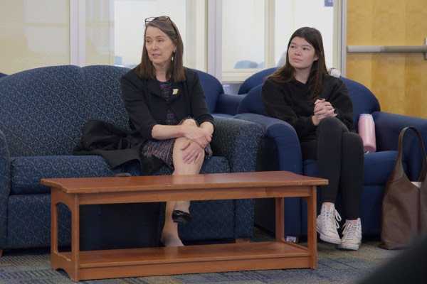 D’Alleva engages University community on her listening tour - Pipe Dream