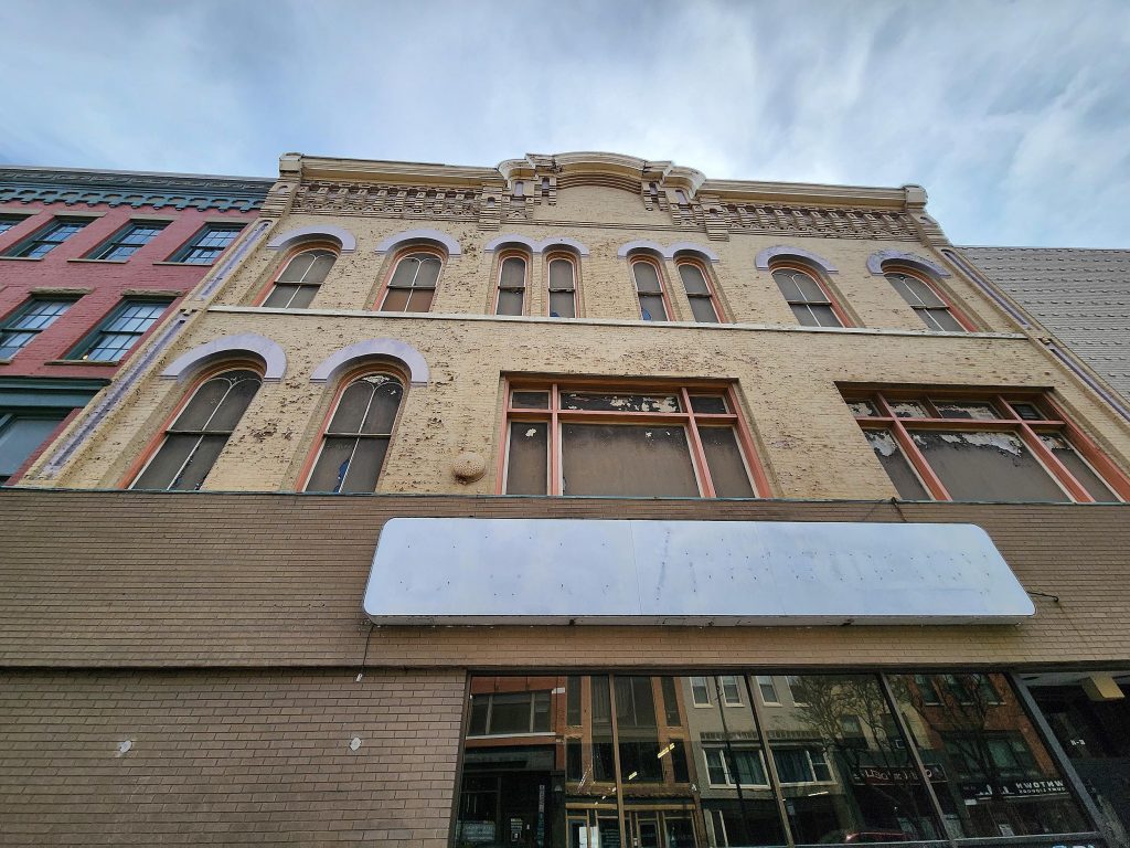 New downtown venue might bring live entertainment as early as next year - Pipe Dream