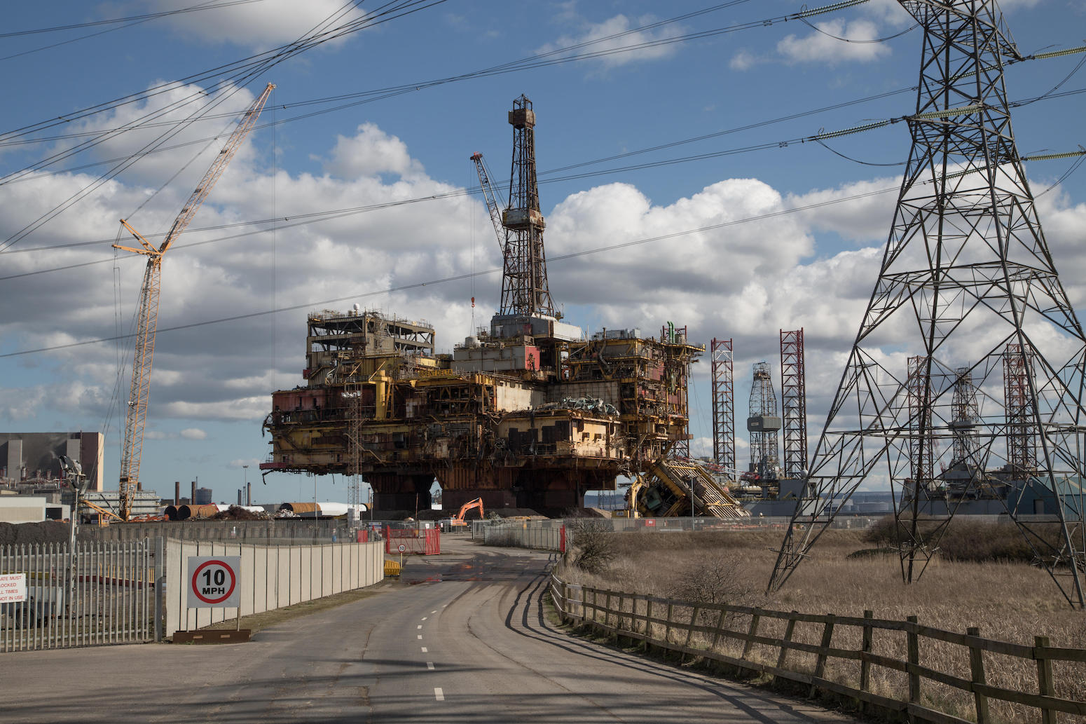 Analysis: Shell admits 1.5C climate goal means immediate end to fossil fuel growth - Carbon Brief