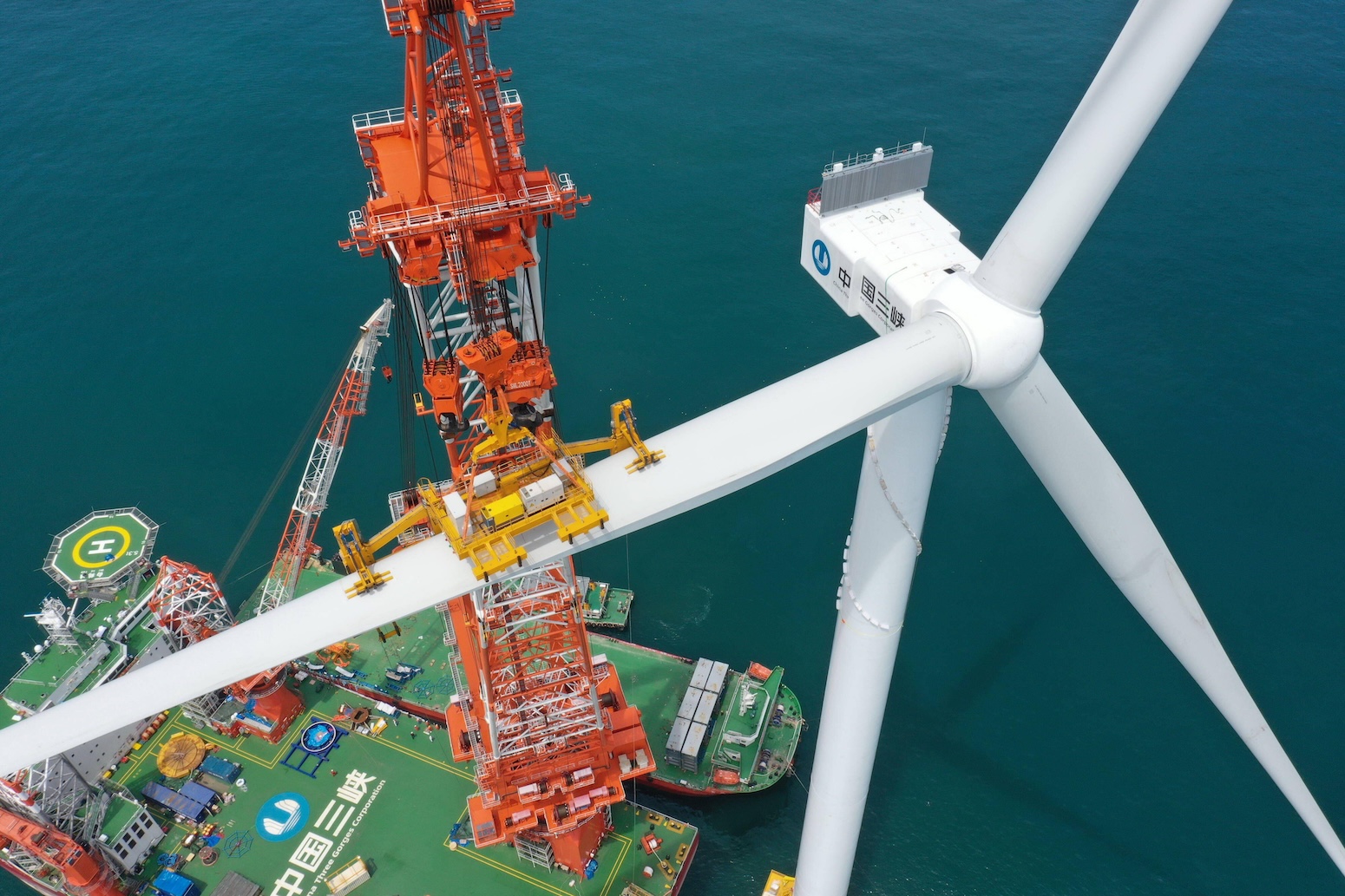 Analysis: Record surge of clean energy in 2024 halts China’s CO2 rise - Carbon Brief