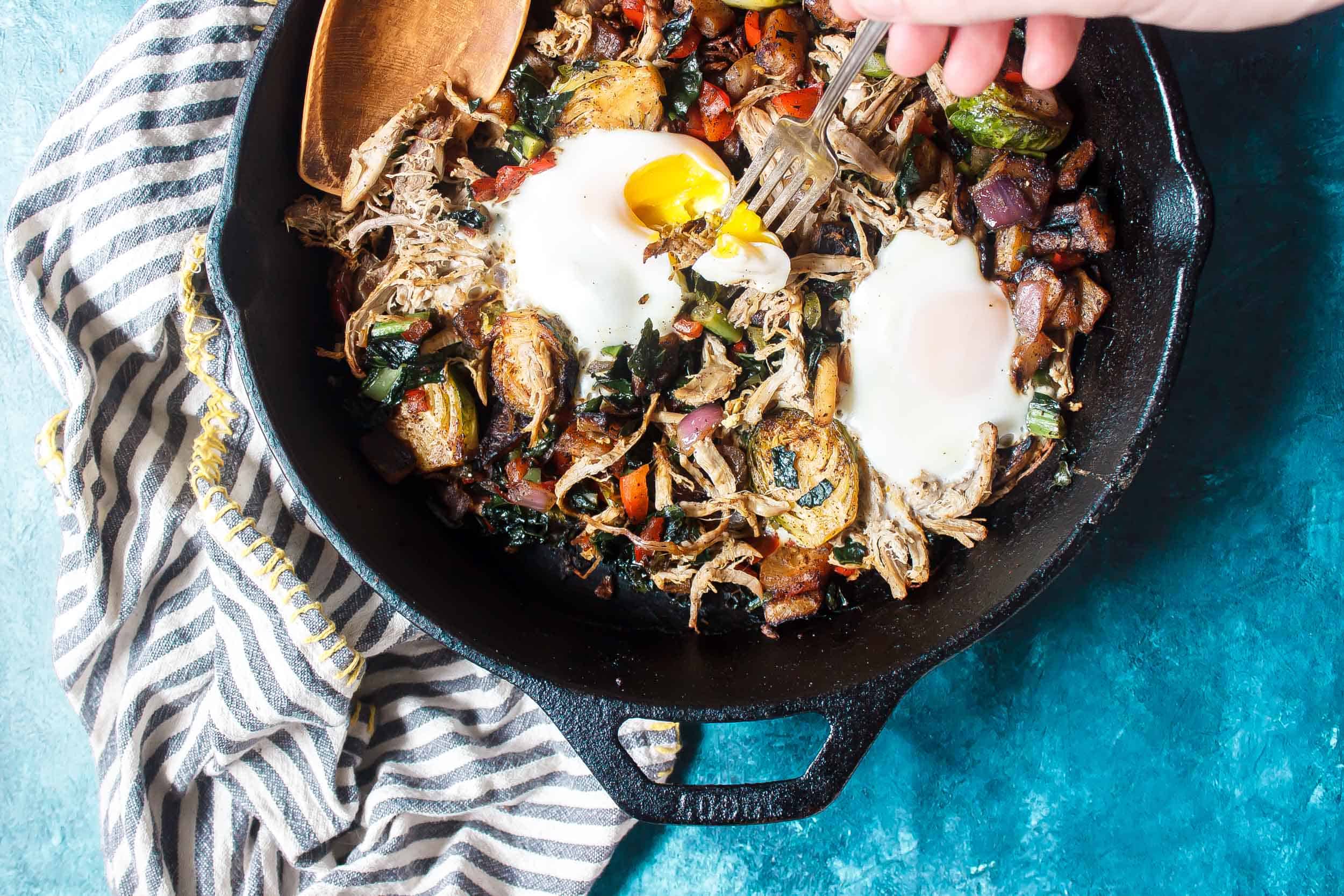 Keto Breakfast Hash with Pulled Pork 🥘 - Cast Iron Keto