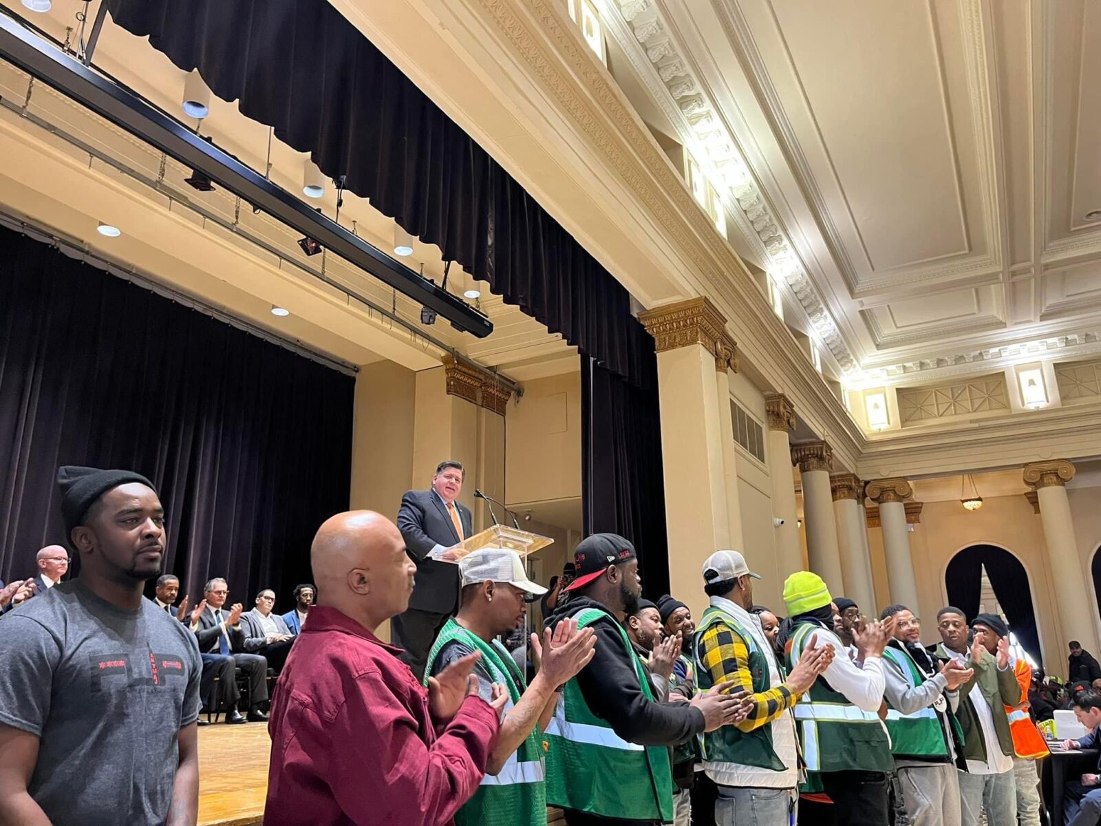 Philanthropic, Business, Government Leaders Join Community Violence Intervention Groups to Expand Neighborhood Collaboratives to Reduce Gun Violence in Chicago | Chicago CRED