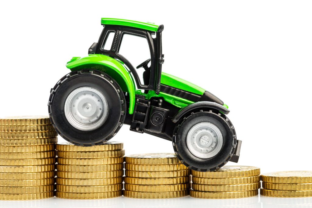 UNDERSTANDING THE AG LENDING PULLBACK: WHAT FARMERS MUST KNOW - Conterra Ag Capital