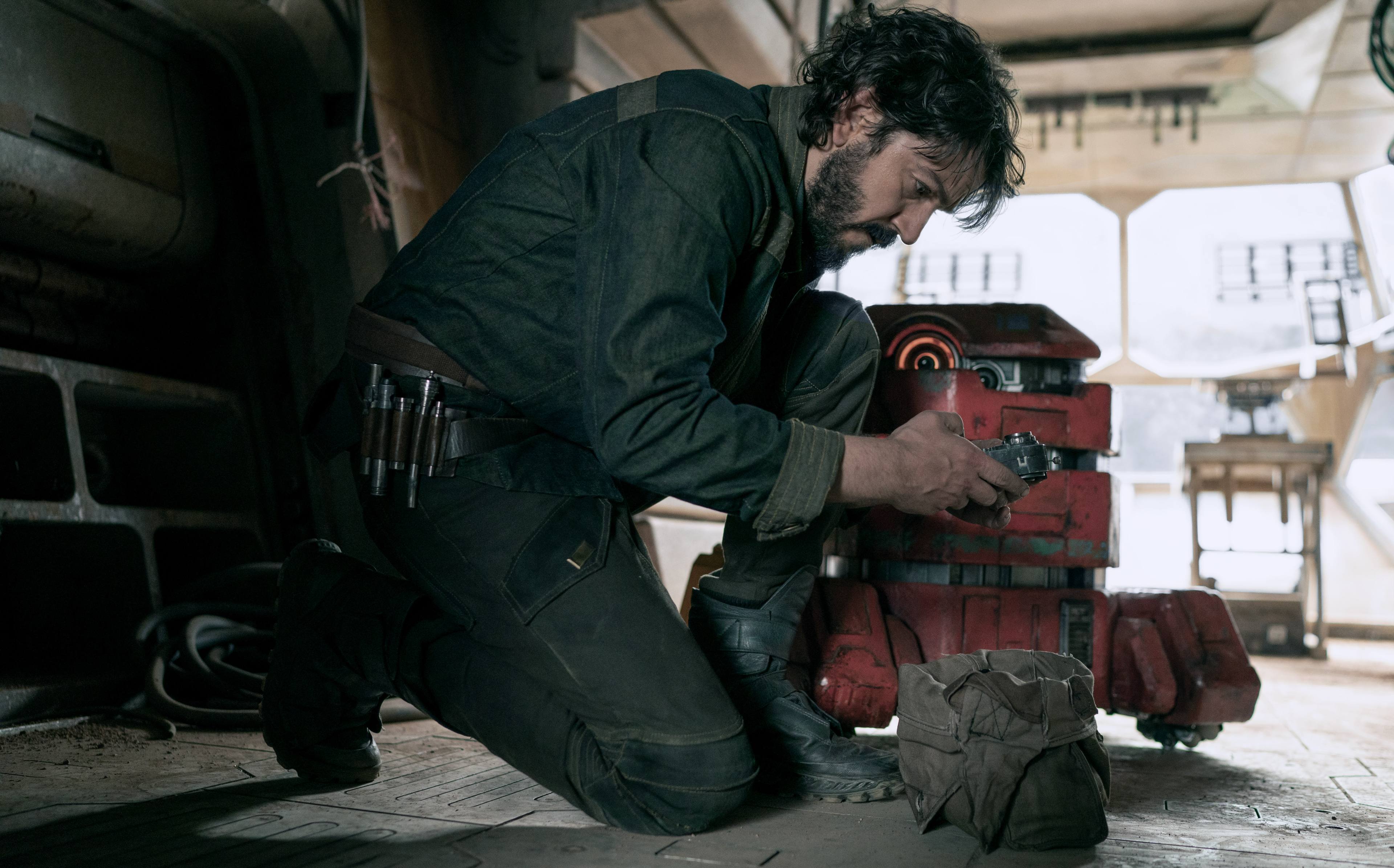 Star Wars Addresses Andor's Lower Viewership | Den of Geek