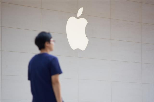 Highlights of the day: Taiwanese, Chinese makers head-to-head in Apple supply chain