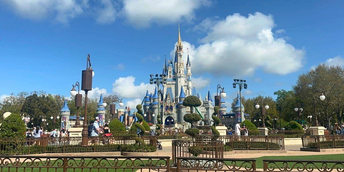 Disneyland and Disney World Named Among America’s Most Dangerous Theme Parks : Disney Fanatic