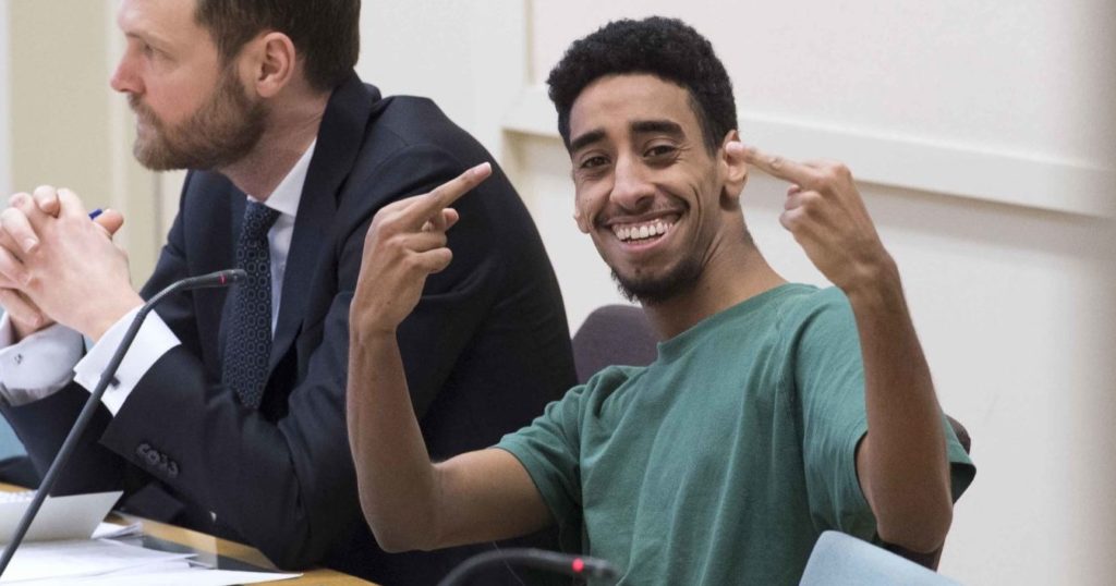 Fouad er dømt for tre bestialske drap: Søkte permisjon for å spise hamburger – og fikk ja