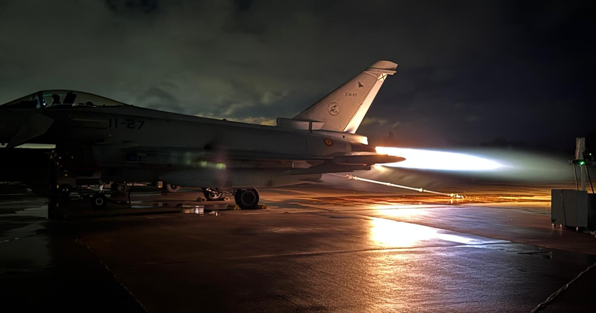 Ejército del Aire y del ESpacio: El Eurofighter prueba combustible sostenible de noche en Torrejón para reducir su huella infrarroja
