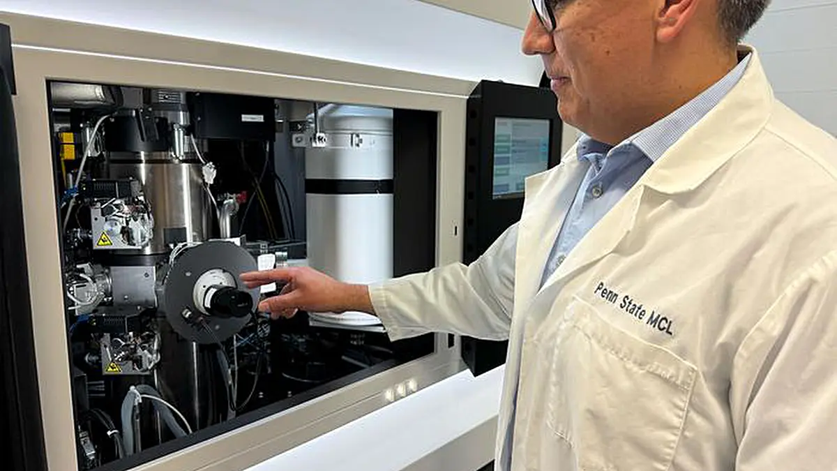 Plastique extensible conducteur: fibres microscopiques pour implants médicaux