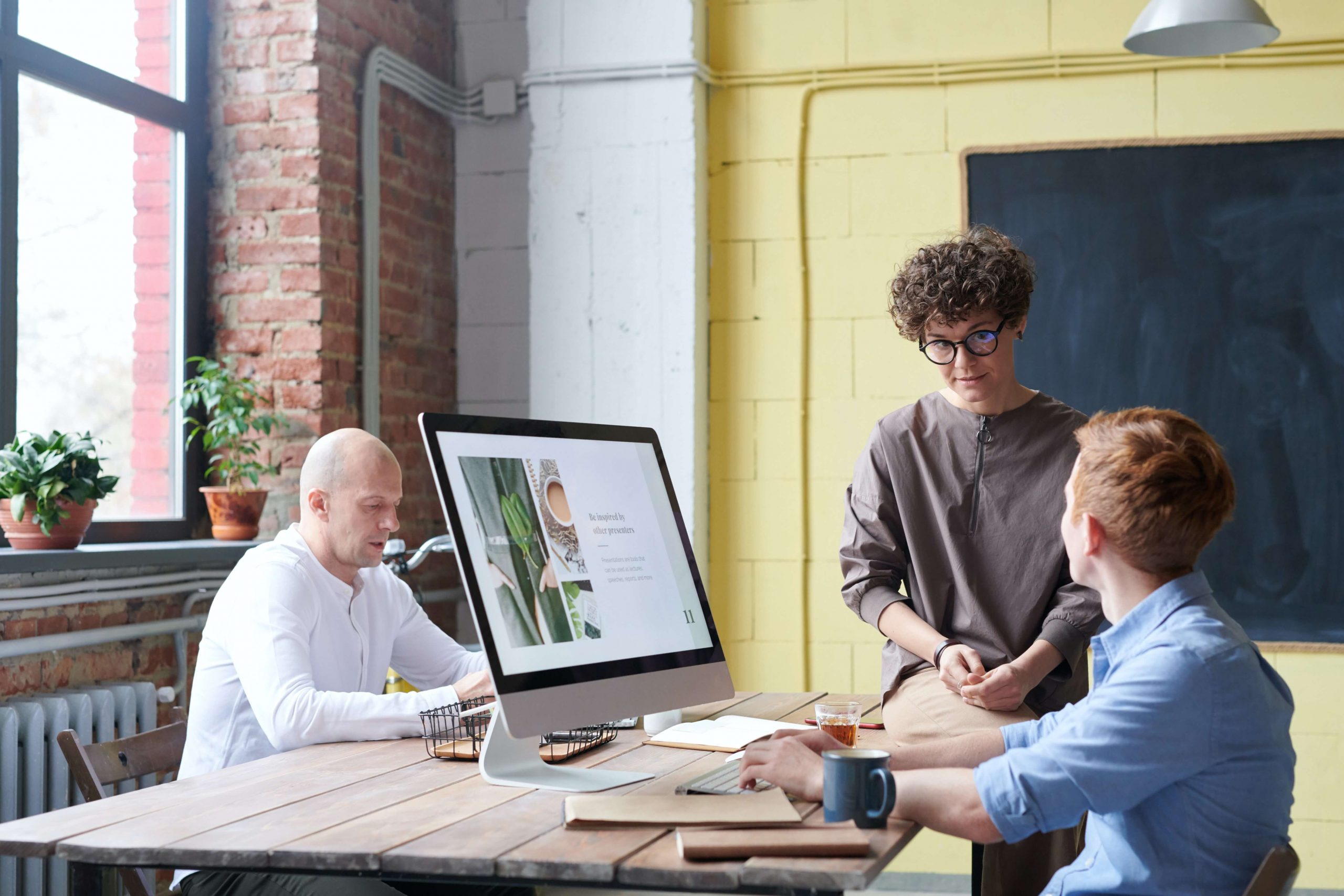 8 Leadership Skills You Need to Empower Your Team - Entrepreneurship Life