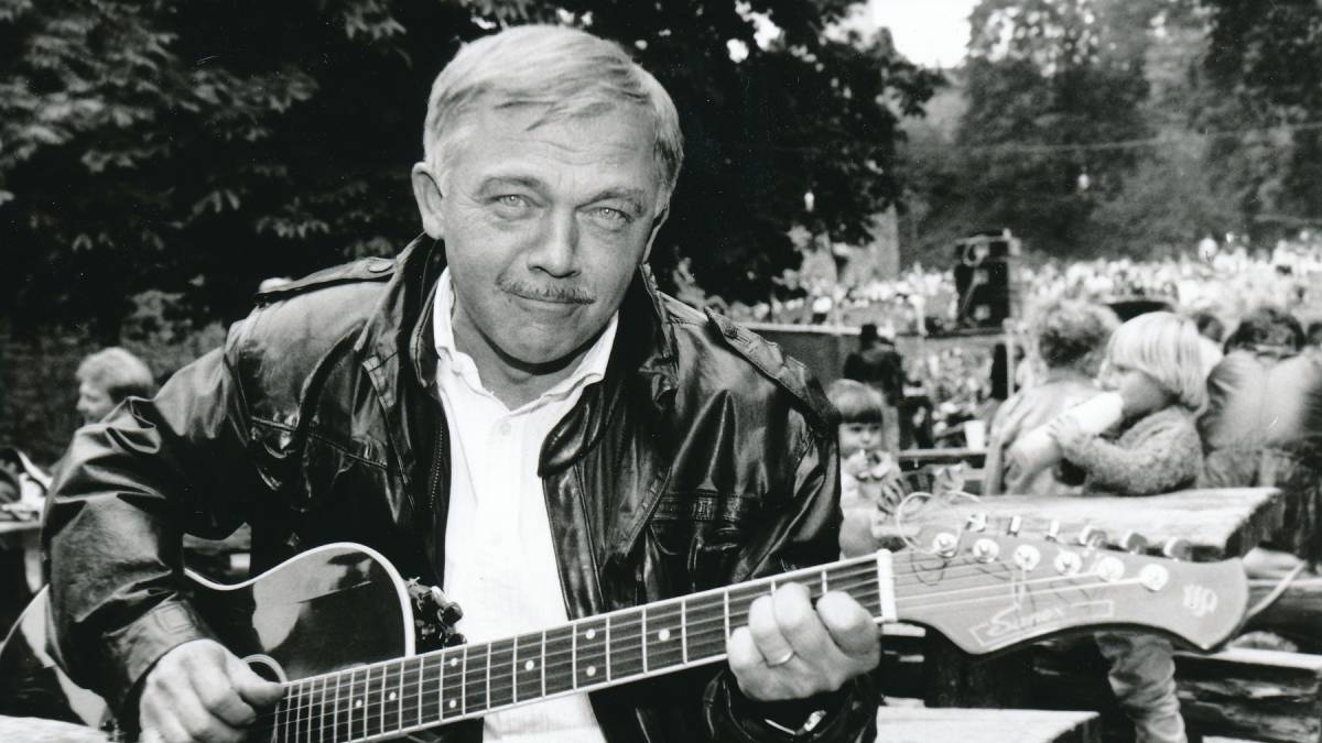 „Děkuji za bolest, jež učí mne se tázat.“ Legendární Karel Kryl by se dnes dožil osmdesátky